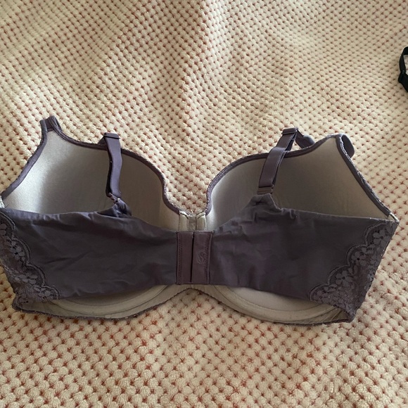 Victoria's Secret size 38 DDD - Picture 2 of 3